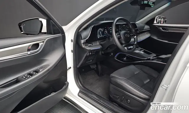 Hyundai Grandeur 2022 2.5 автомат (гидро), миниатюра 11