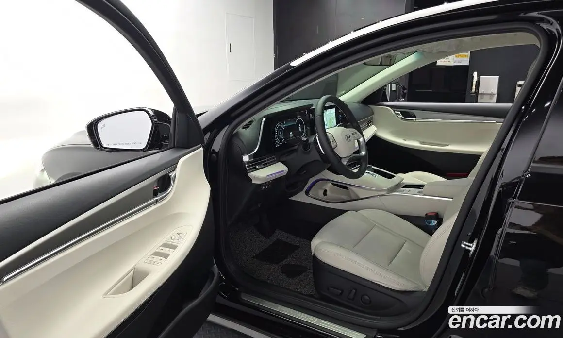 Hyundai Grandeur 2022 2.5 автомат (гидро), фото 13