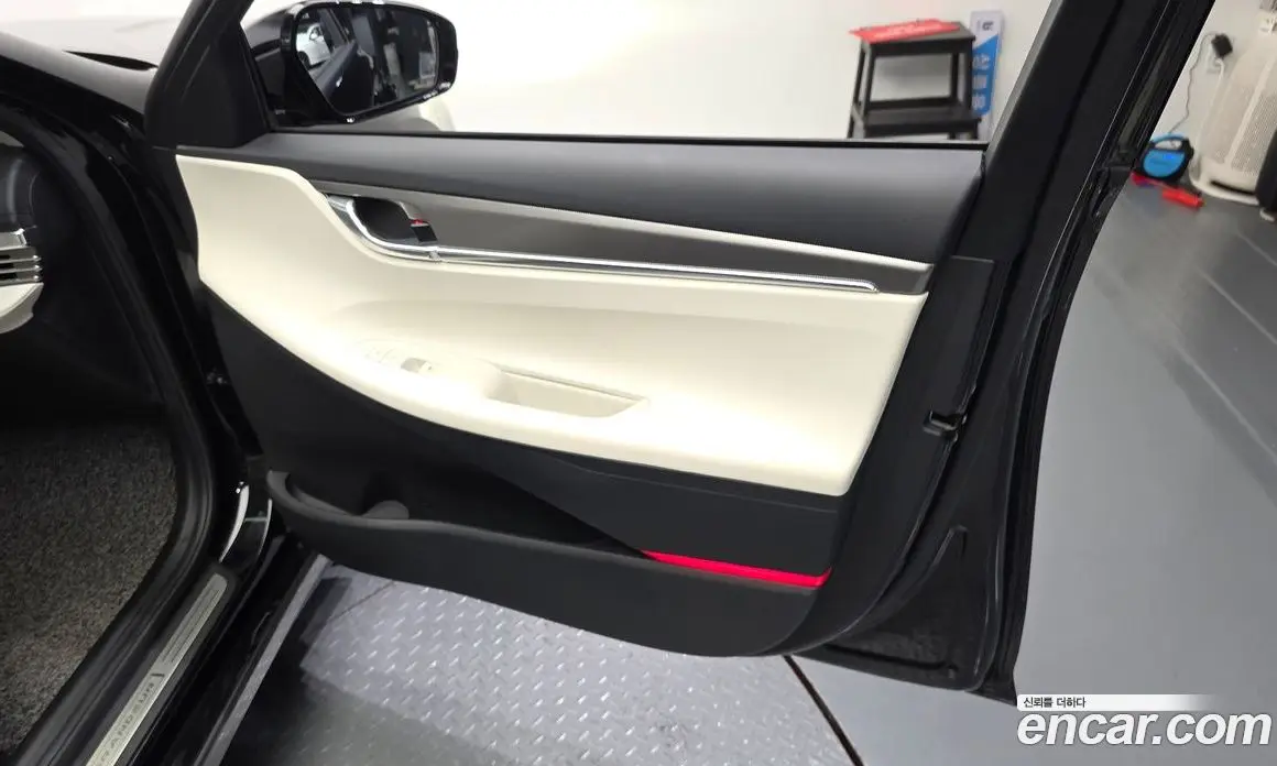 Hyundai Grandeur 2022 2.5 автомат (гидро), фото 14