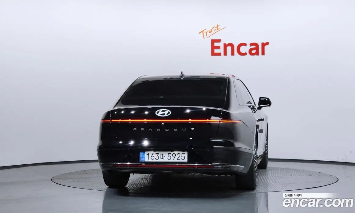 Hyundai Grandeur 2022 2.5 автомат (гидро), фото 4