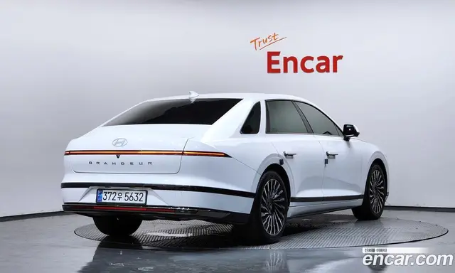 Hyundai Grandeur 2024 1.6 автомат (гидро), миниатюра 2