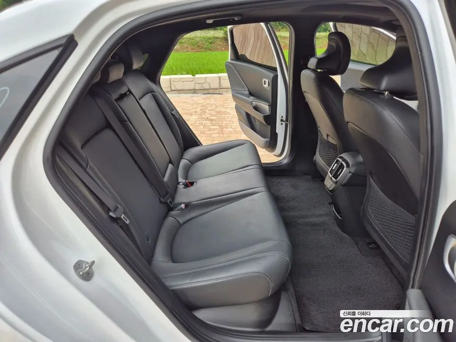 Hyundai Ioniq 6 2024 0.1 автомат (гидро), фото 16