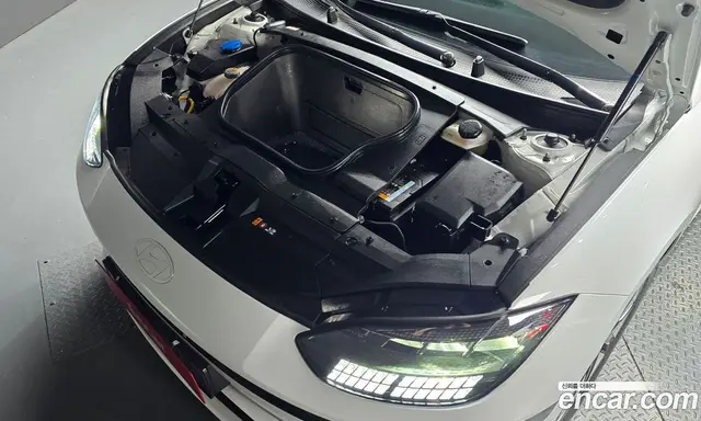 Hyundai Ioniq 6 2025 0.1 автомат (гидро), миниатюра 6