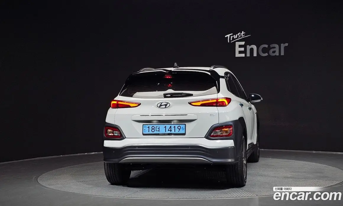 Hyundai Kona 2020 0.2 автомат (гидро), фото 4