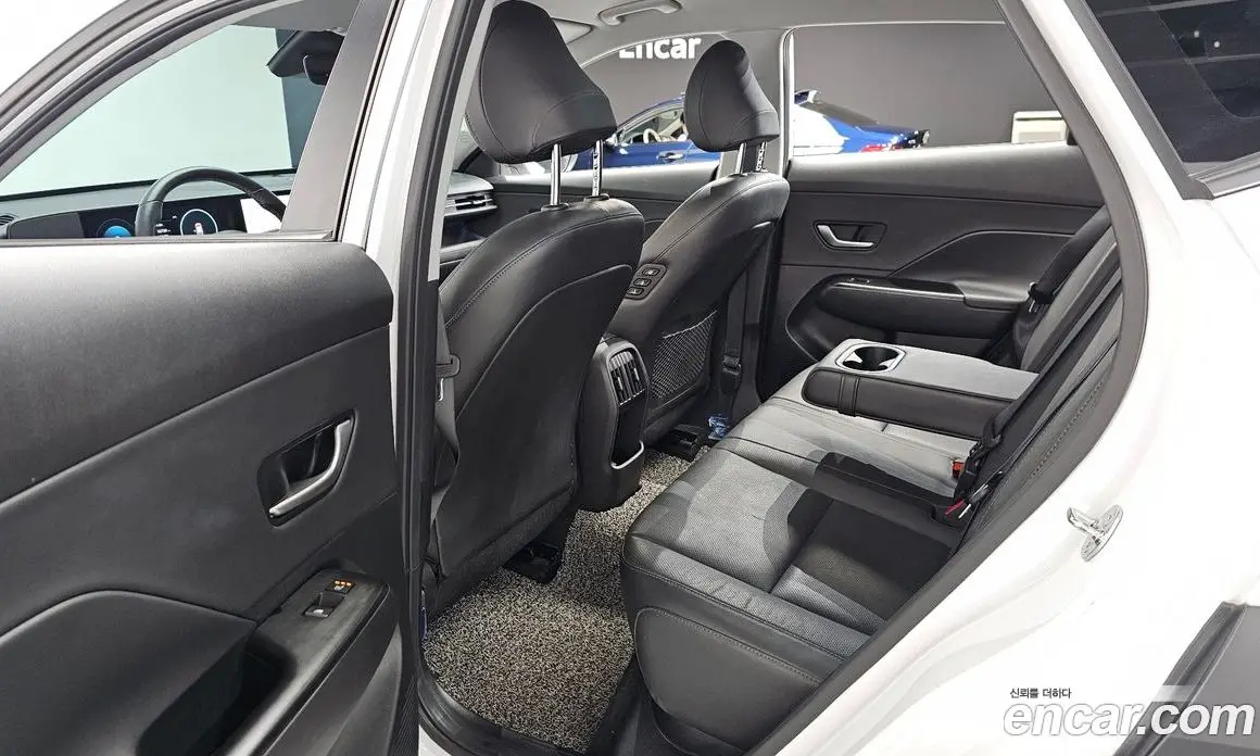 Hyundai Kona 2023 1.6 автомат (гидро), фото 11