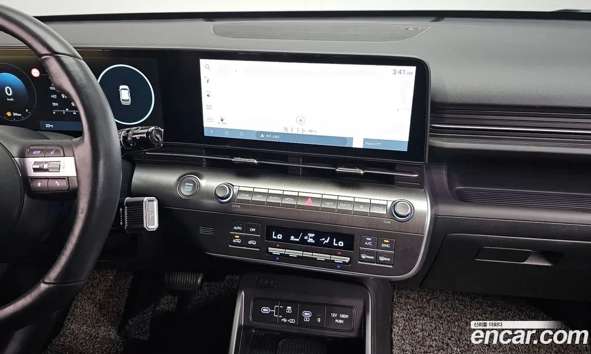 Hyundai Kona 2023 1.6 автомат (гидро), фото 13