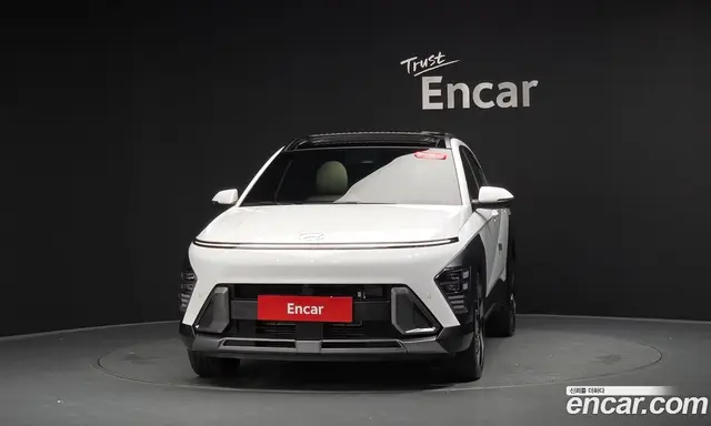 Hyundai Kona 2023 1.6 автомат (гидро), миниатюра 2