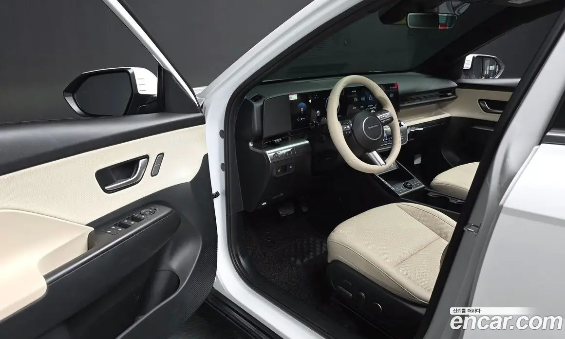 Hyundai Kona 2023 1.6 автомат (гидро), фото 12