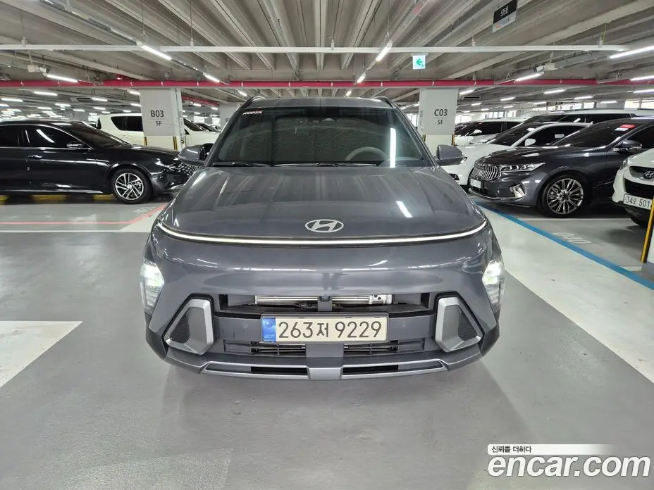Hyundai Kona 2024 1.6 автомат (гидро), фото 2