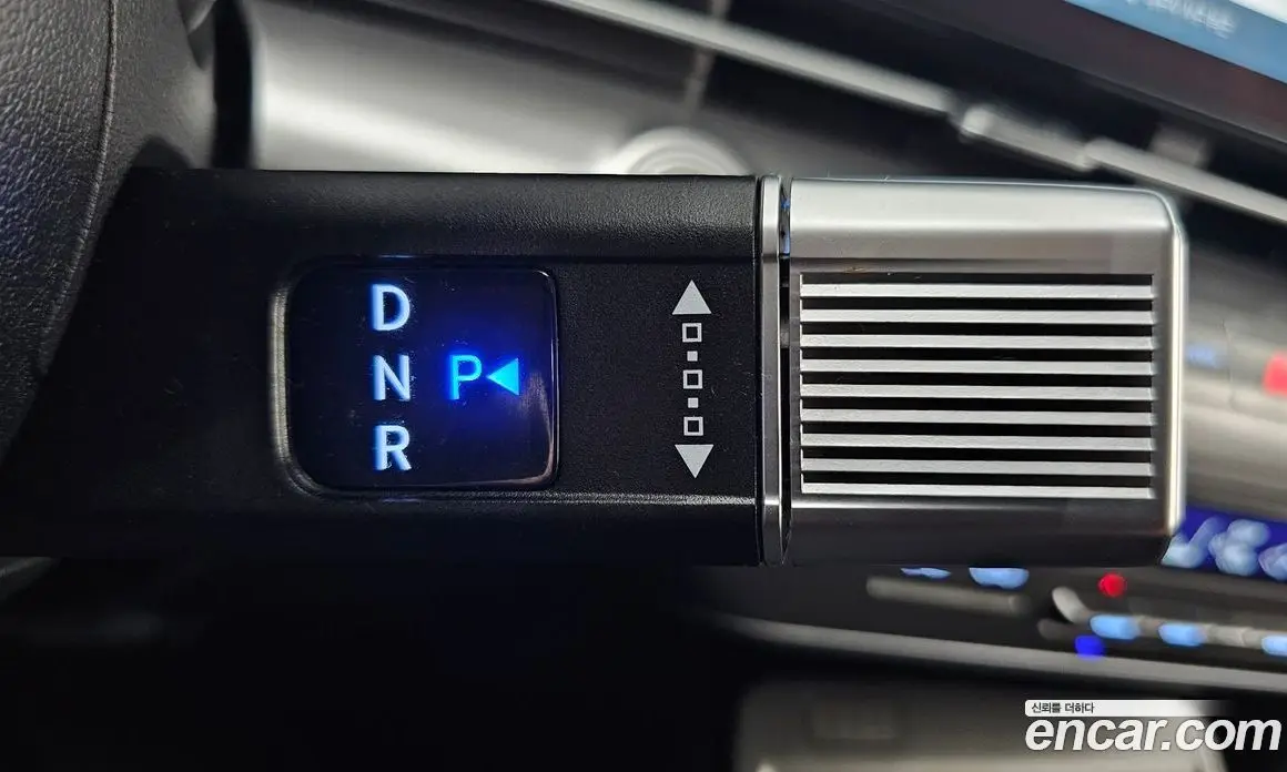 Hyundai Kona 2024 1.6 автомат (гидро), фото 12