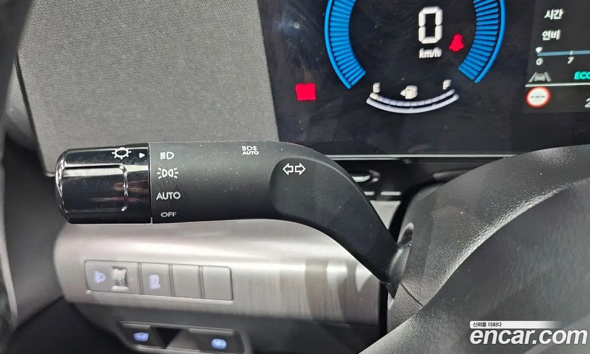 Hyundai Kona 2024 1.6 автомат (гидро), фото 32