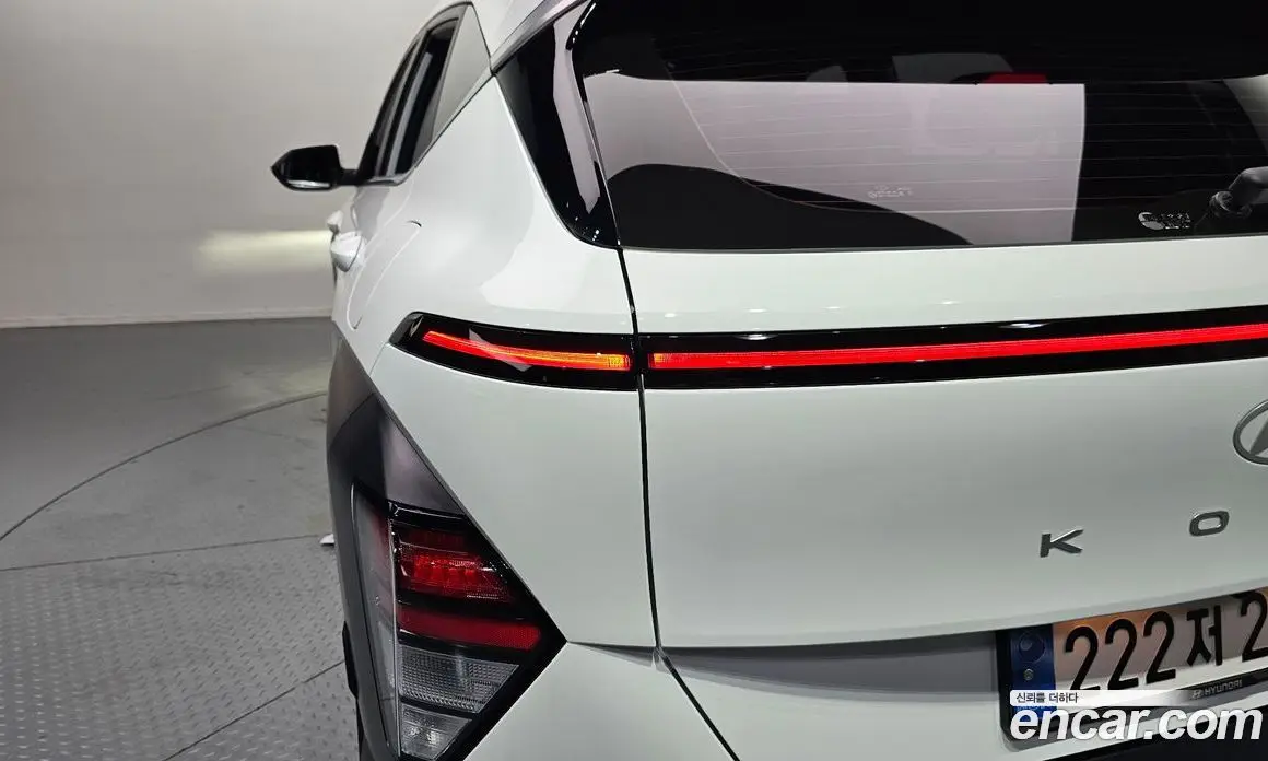 Hyundai Kona 2024 1.6 автомат (гидро), фото 9