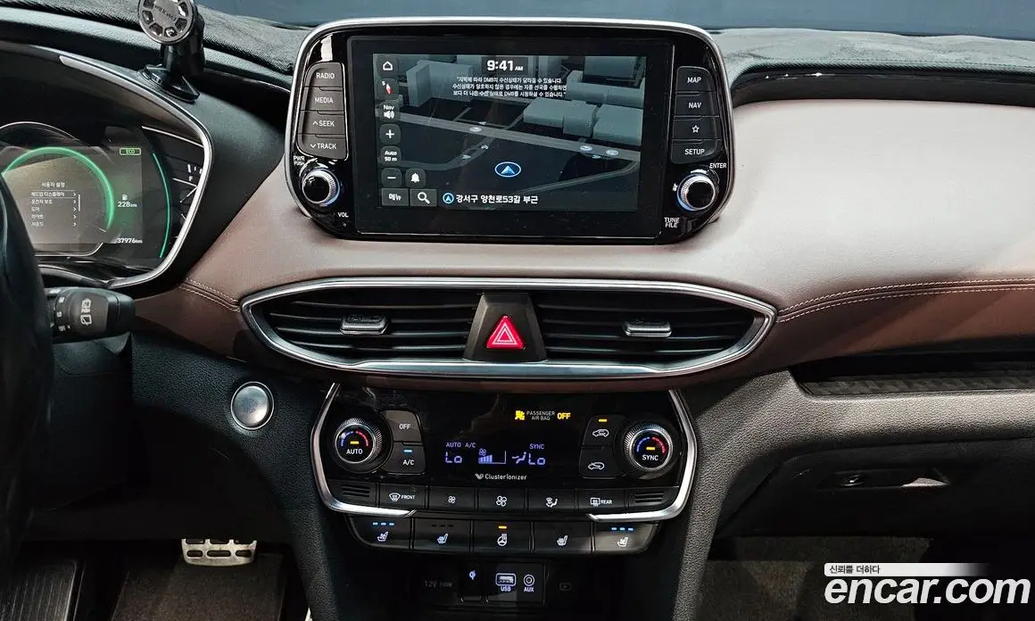 Hyundai Santa Fe 2019 2.0 автомат (гидро), фото 14