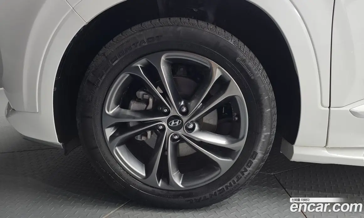 Hyundai Santa Fe 2019 2.0 автомат (гидро), фото 5