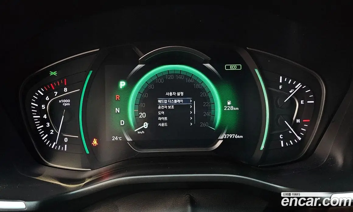Hyundai Santa Fe 2019 2.0 автомат (гидро), фото 8