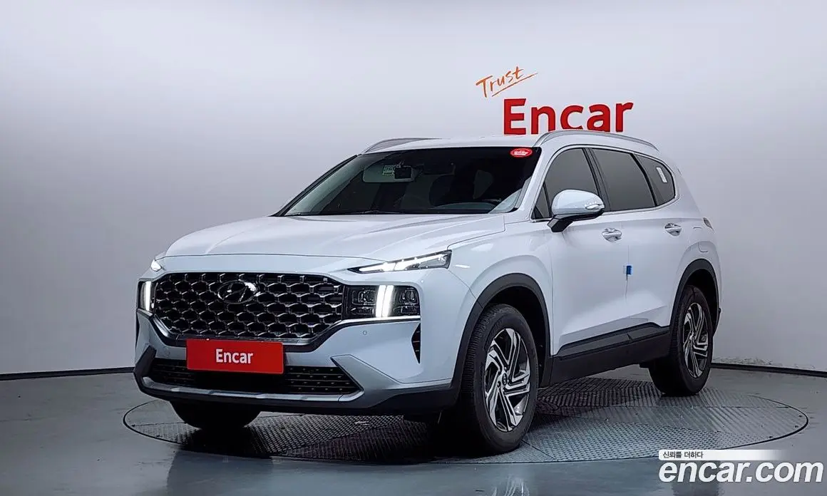 Hyundai Santa Fe 2022 2.2 автомат (гидро), фото 1