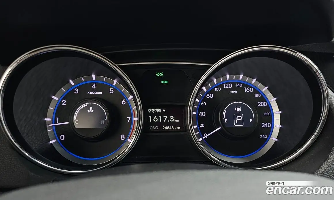 Hyundai Sonata 2012 2.0 автомат (гидро), фото 11