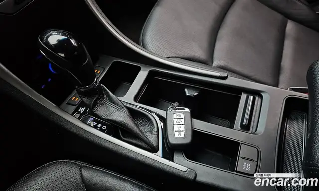 Hyundai Sonata 2012 2.0 автомат (гидро), миниатюра 12