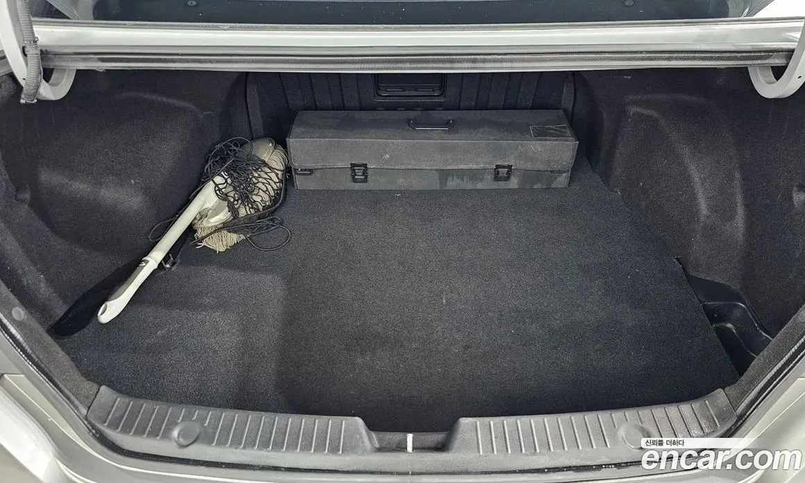 Hyundai Sonata 2012 2.0 автомат (гидро), фото 22