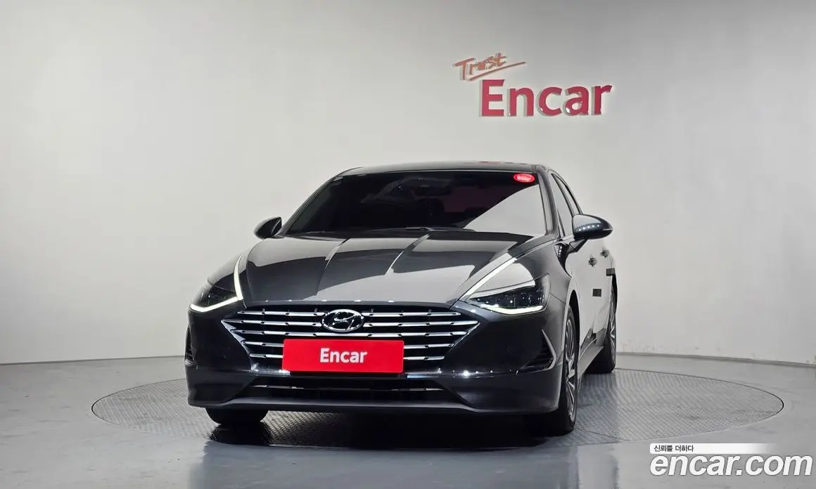 Hyundai Sonata 2022 2.0 автомат (гидро), фото 3