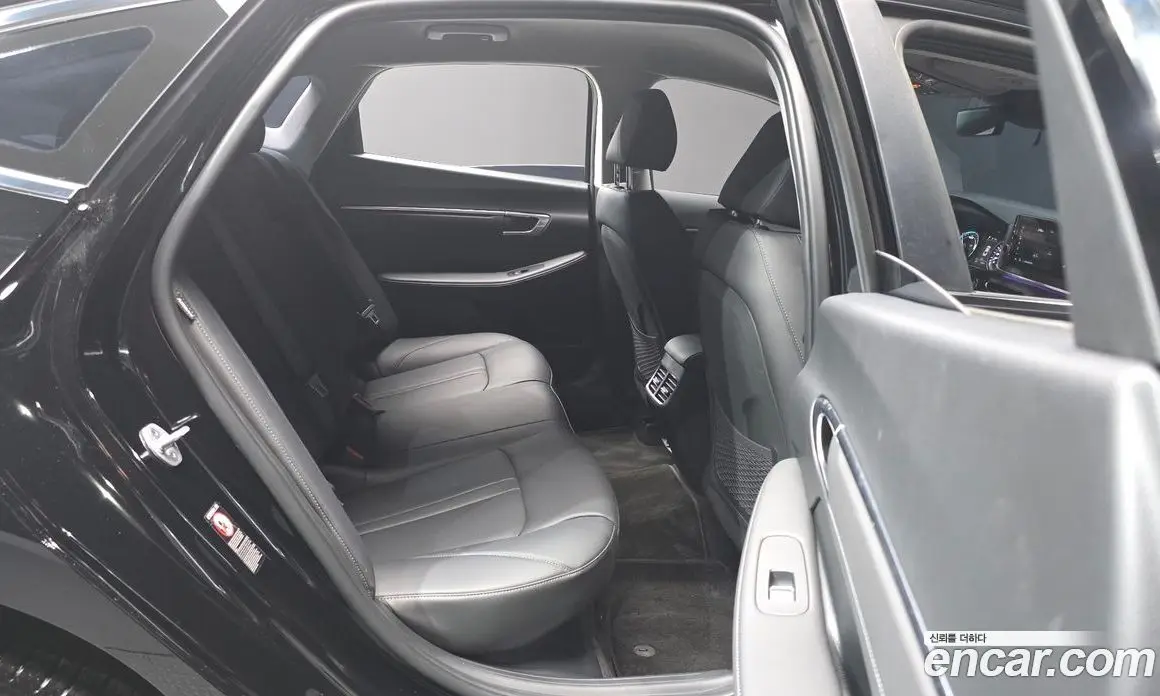 Hyundai Sonata 2023 2.0 автомат (гидро), фото 18