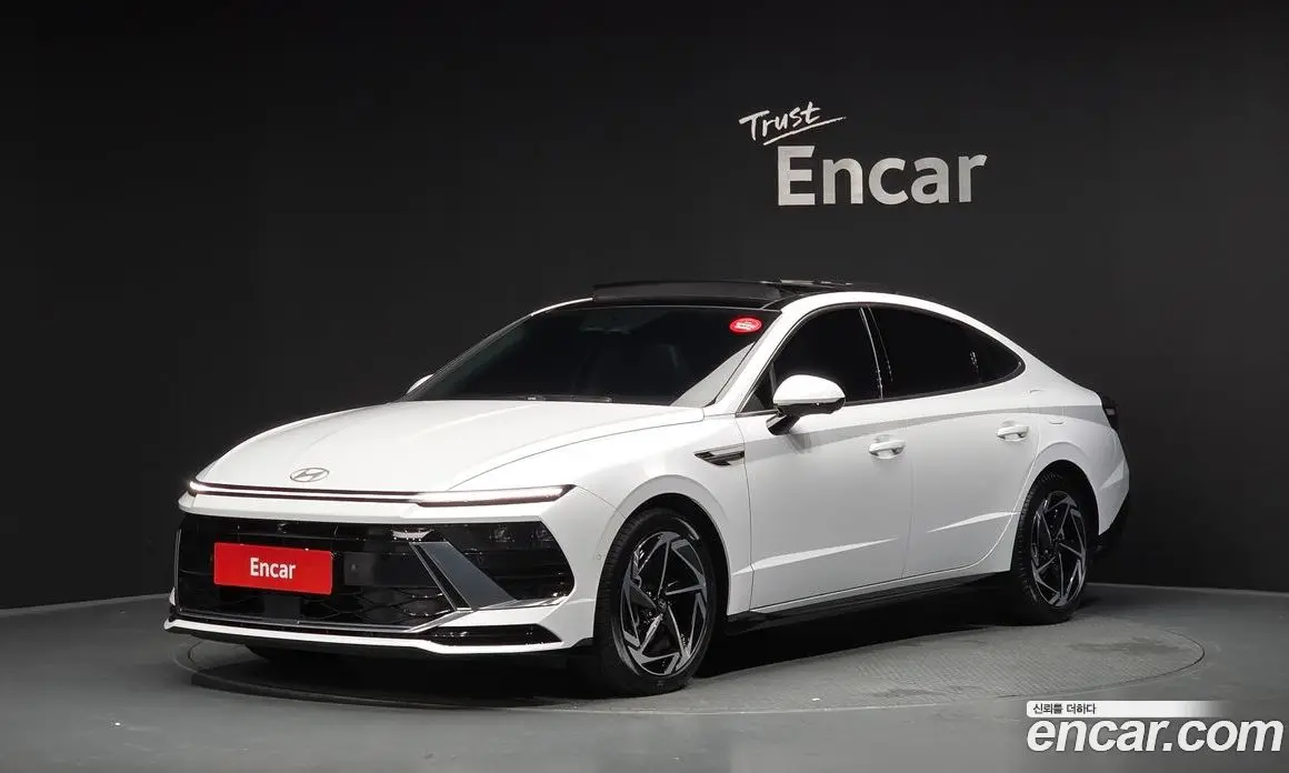 Hyundai Sonata 2024 2.0 автомат (гидро), фото 1