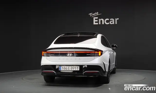 Hyundai Sonata 2024 2.0 автомат (гидро), миниатюра 4