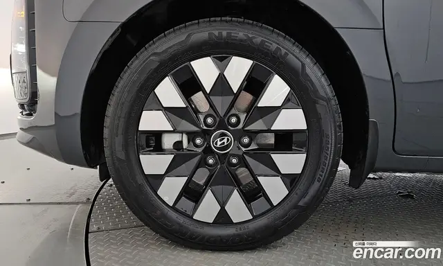 Hyundai Staria 2025 1.6 автомат (гидро), миниатюра 4