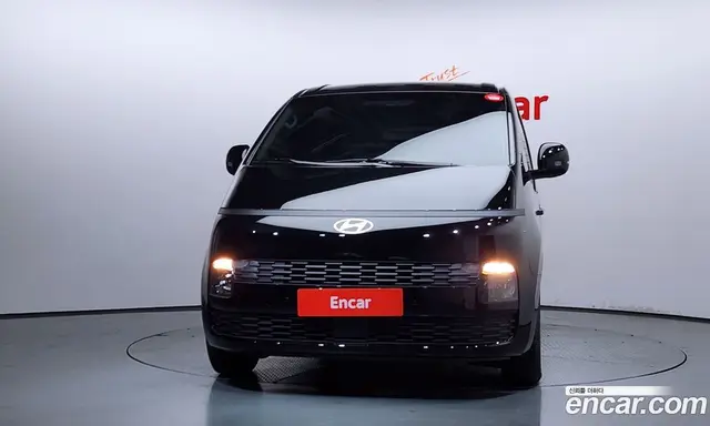 Hyundai Staria 2026 3.5 автомат (гидро), миниатюра 3