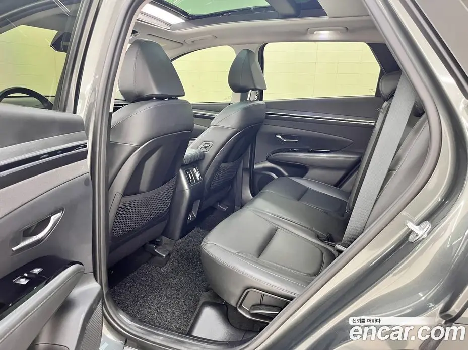 Hyundai Tucson 2022 1.6 автомат (гидро), фото 12