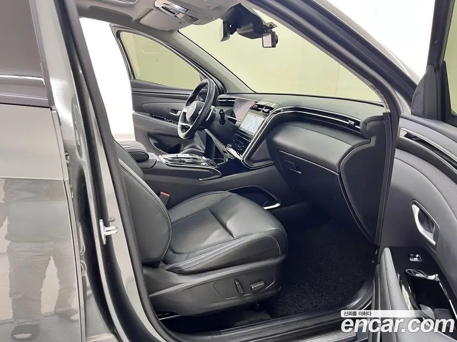 Hyundai Tucson 2022 1.6 автомат (гидро), фото 13