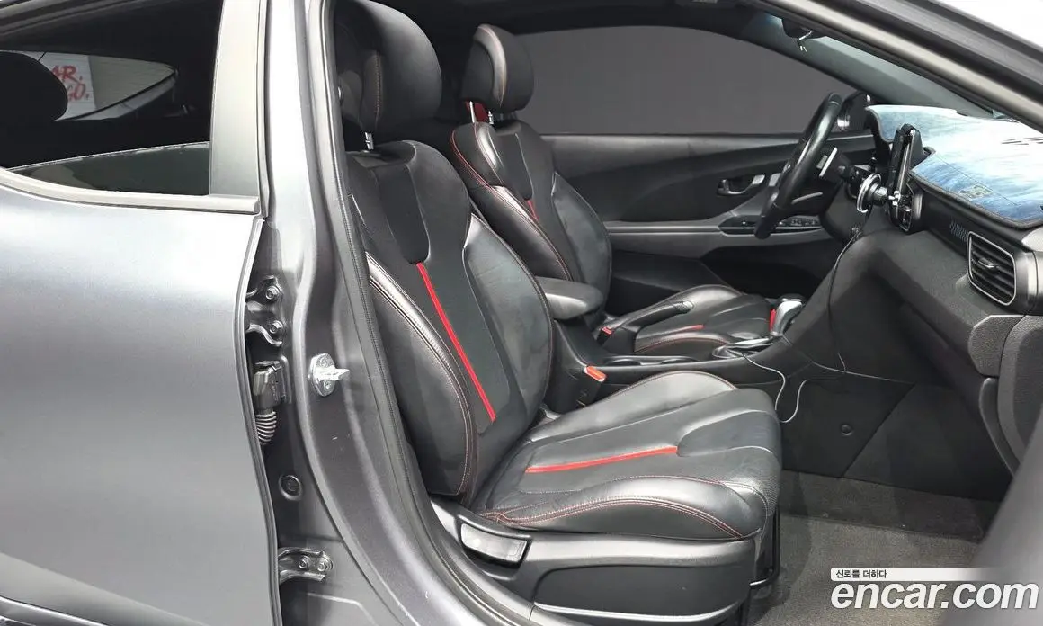 Hyundai Veloster 2019 1.6 автомат (гидро), фото 11