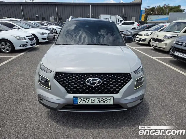 Hyundai Venue 2022 1.6 автомат (гидро), миниатюра 2