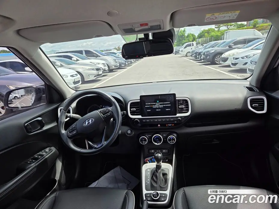 Hyundai Venue 2022 1.6 автомат (гидро), фото 11