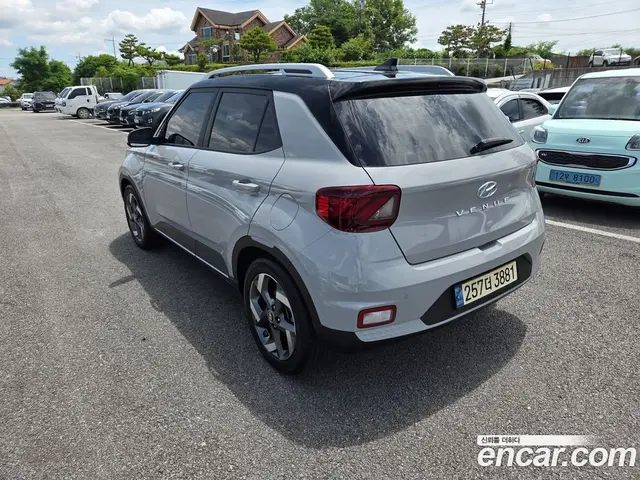 Hyundai Venue 2022 1.6 автомат (гидро), миниатюра 6