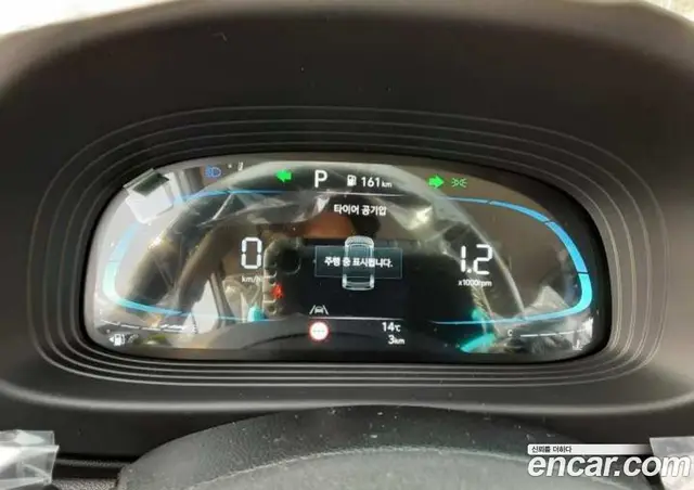 Hyundai Venue 2025 1.6 автомат (гидро), миниатюра 7