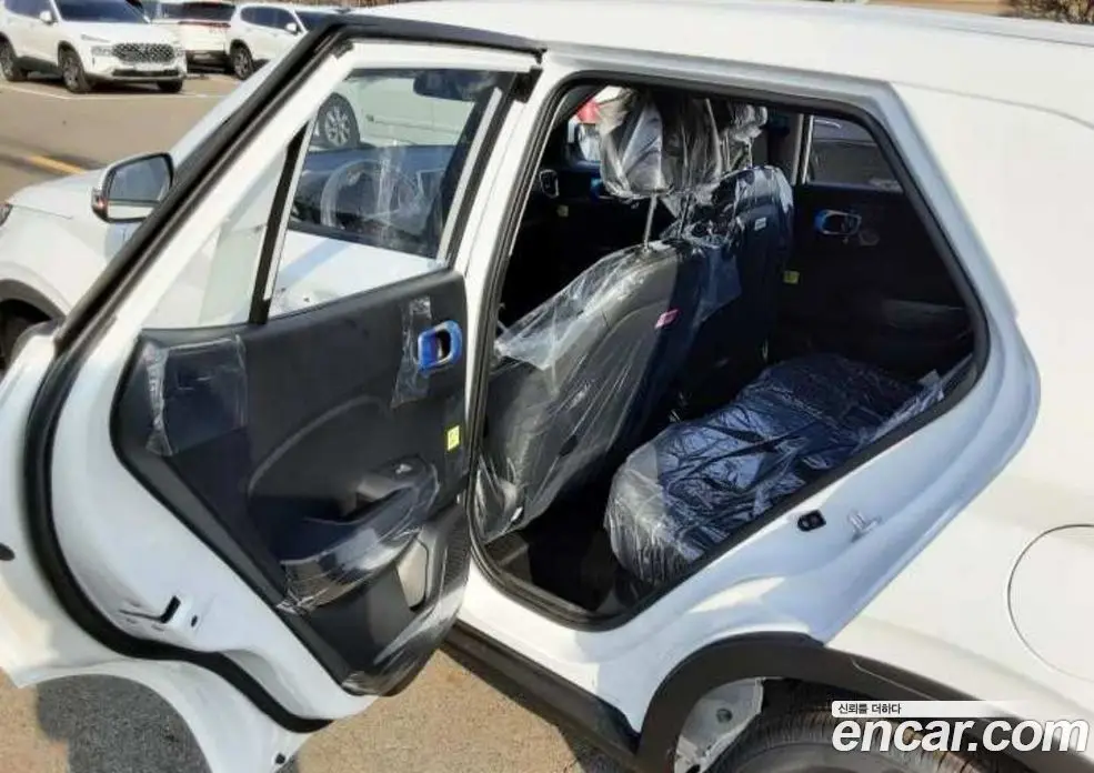 Hyundai Venue 2025 1.6 автомат (гидро), фото 10