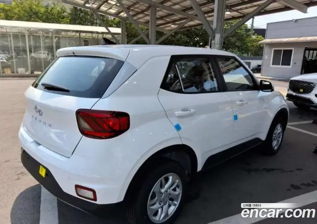 Hyundai Venue 2026 1.6 автомат (гидро), миниатюра 6