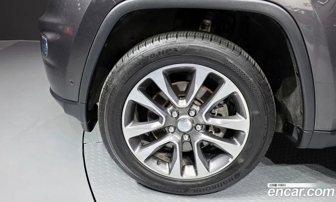 Jeep Cherokee 2018 3.6 автомат (гидро), фото 5
