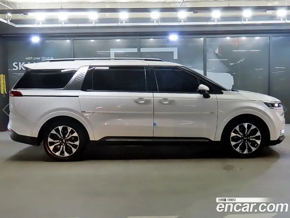 Kia Carnival 2021 3.5 автомат (гидро), фото 3