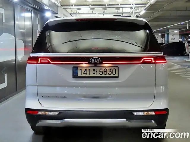 Kia Carnival 2021 3.5 автомат (гидро), миниатюра 5