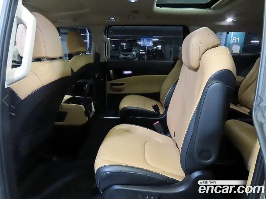 Kia Carnival 2021 3.5 автомат (гидро), фото 8