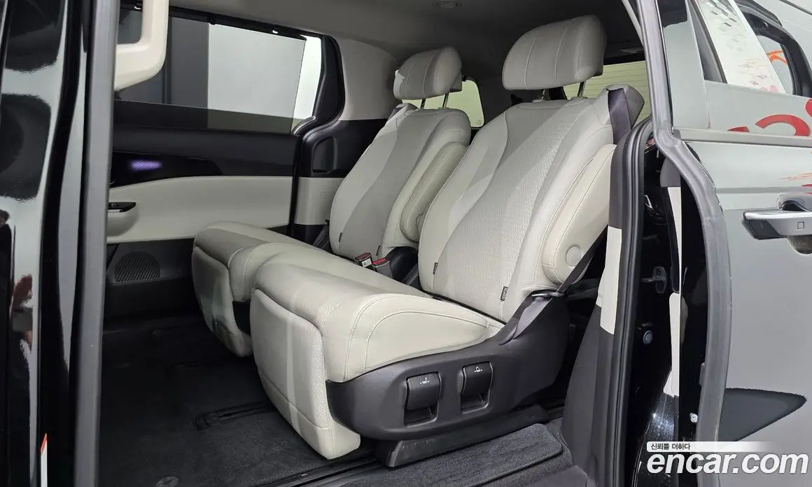Kia Carnival 2023 3.5 автомат (гидро), фото 18