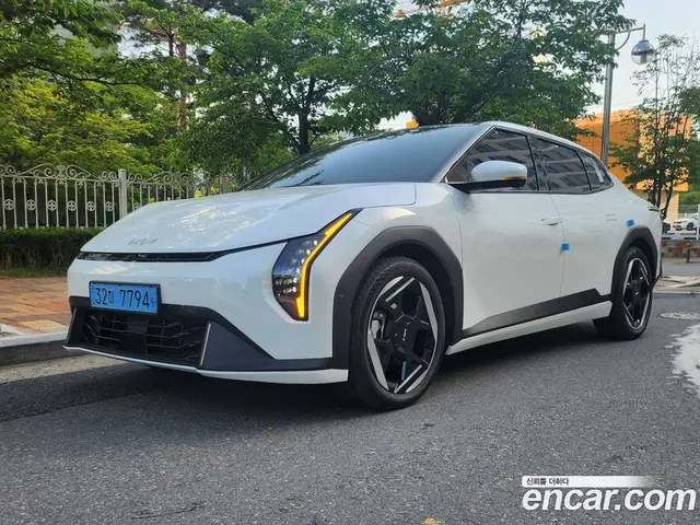 Kia EV4 2026 автомат (гидро), миниатюра 2