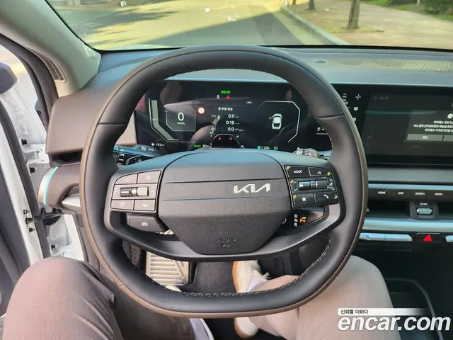 Kia EV4 2026 автомат (гидро), миниатюра 9