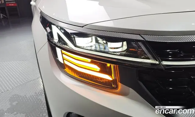 Kia Seltos 2023 1.6 автомат (гидро), миниатюра 8