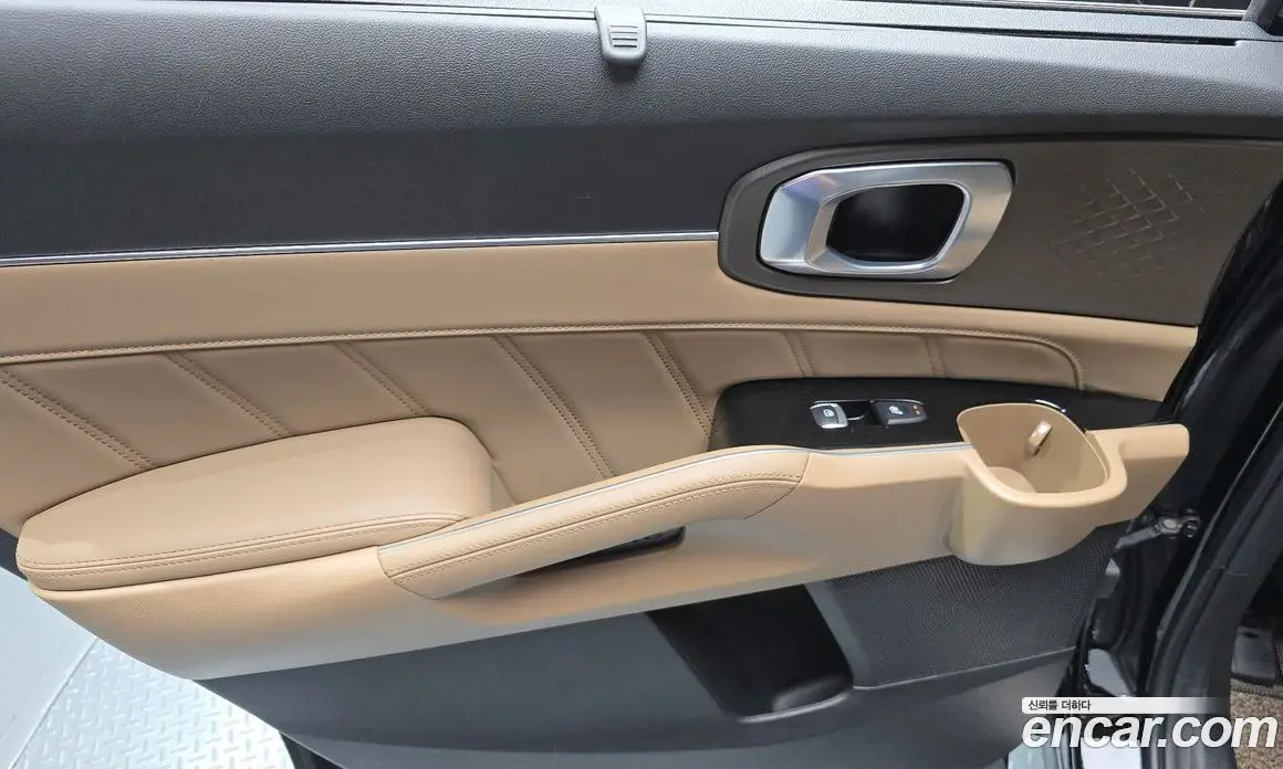 Kia Sorento 2023 2.5 автомат (гидро), фото 14