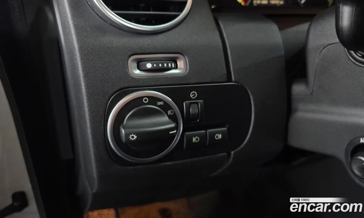 Land Rover Discovery 2013 3.0 автомат (гидро), фото 27