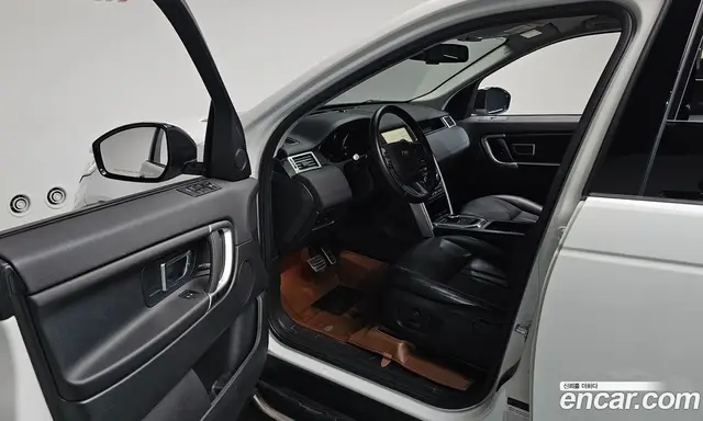 Land Rover Discovery Sport 2017 2.0 автомат (гидро), миниатюра 12