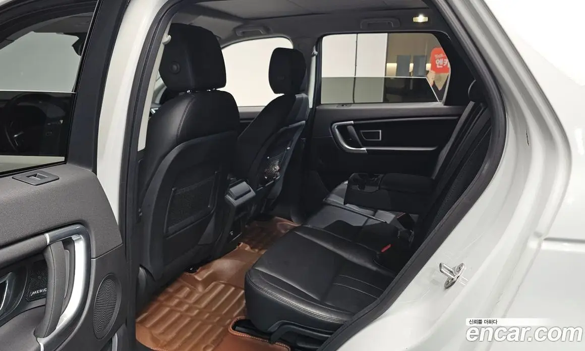 Land Rover Discovery Sport 2017 2.0 автомат (гидро), фото 15
